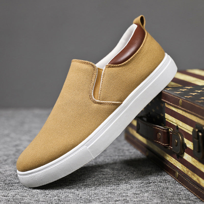 Herren Slip-On-Schuhe im modernen Design 2