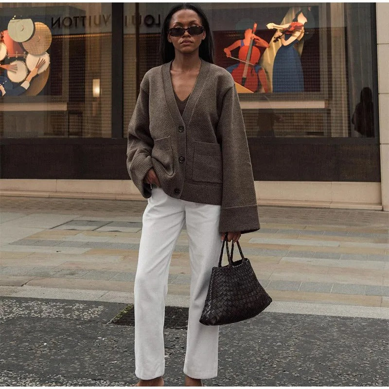 Feste Damenjacke mit V-Ausschnitt und Tasche