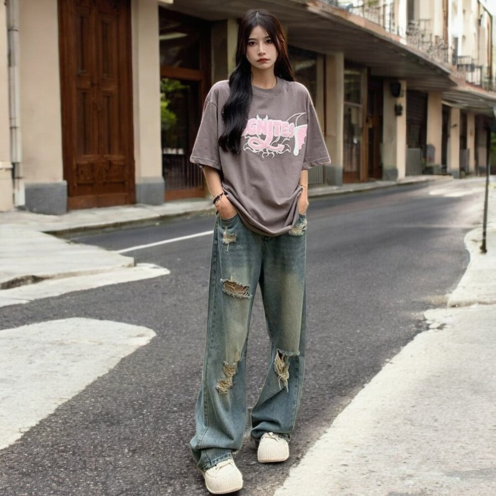 Zerrissene Damenjeans mit hoher Taille