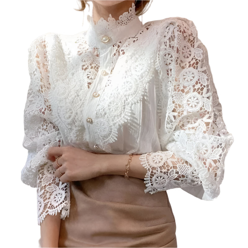 Damenblusen mit Hohlsaum