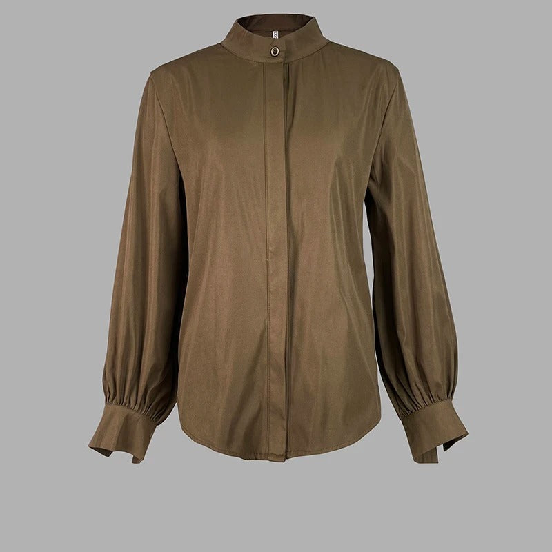Damenbluse mit Knöpfen und Puffärmeln