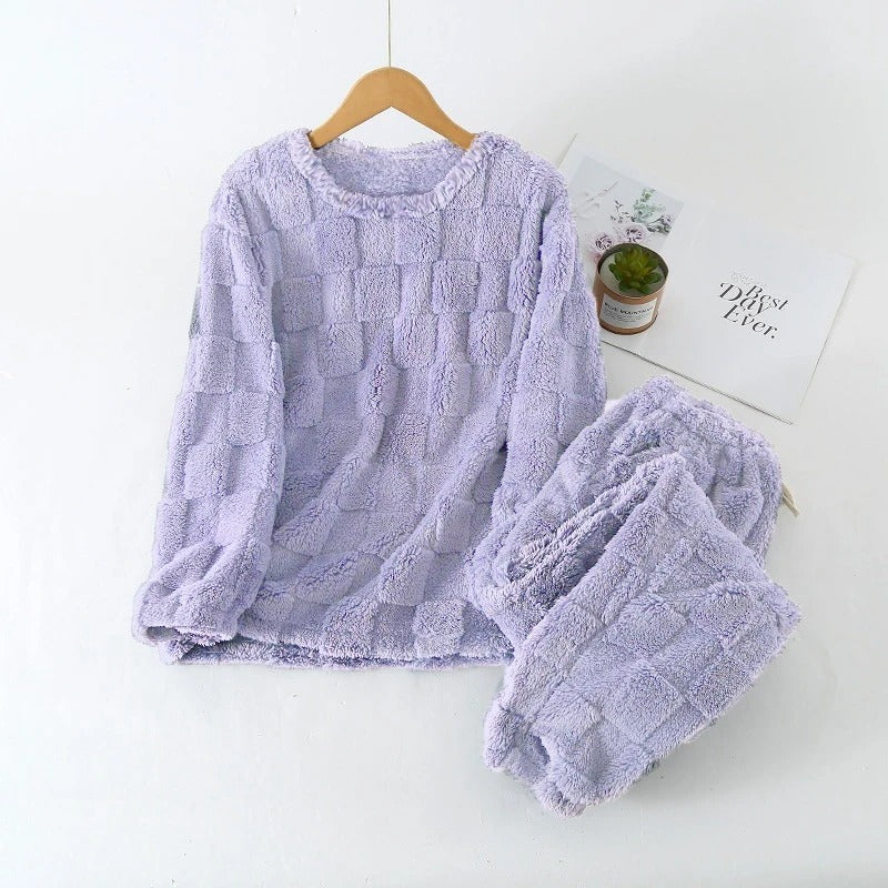 Kariertes Winter-Pyjama-Set für Frauen