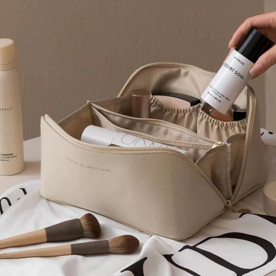 Beauty Case für Damen mit mehreren Fächern 0