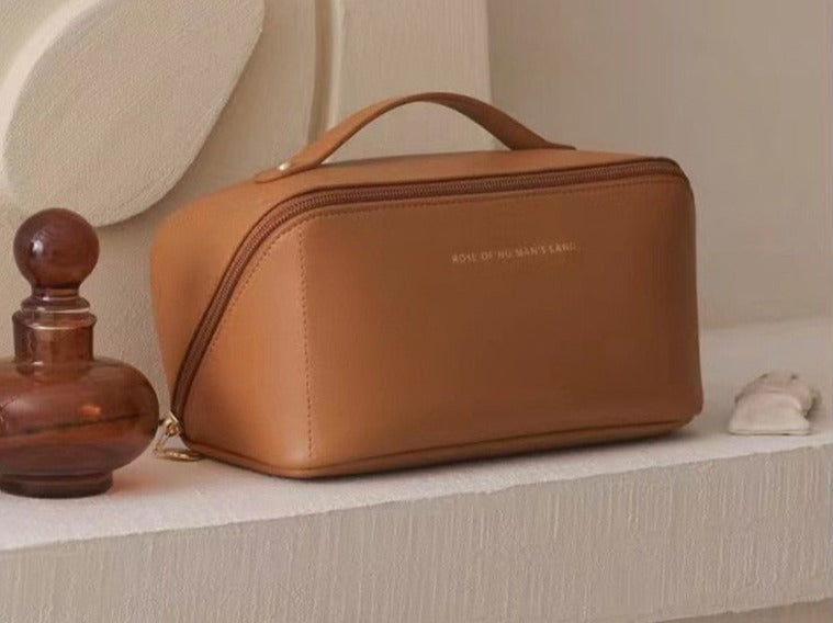 Beauty Case für Damen mit mehreren Fächern 5