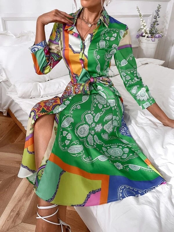 Bedrucktes Hemdkleid Mit Gürtel