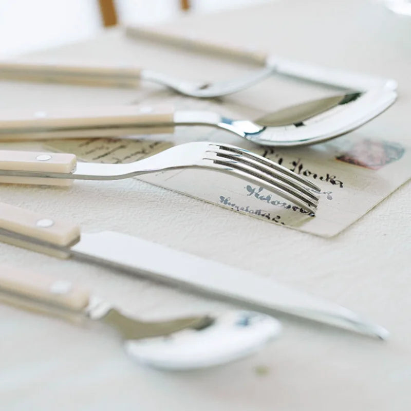 Bistro Besteckset 24-teilig für 6 Personen mit Stilvollem Design 6