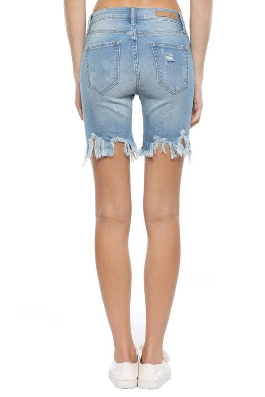 Damen Bermuda Shorts mit unregelmäßigem Saum aus Denim 2
