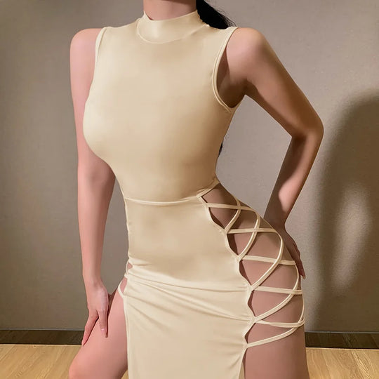 Damen Bodycon Kleid mit Mock Neck und Cut-Outs 4