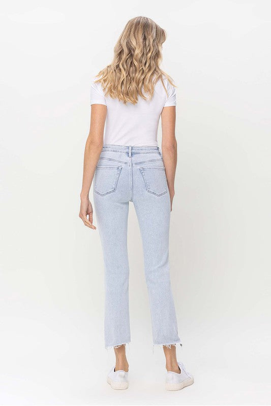 Damen Hoch geschnittene Gerade Jeans aus leichtem Denim 4