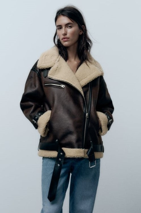 Damen Jacke mit Revers aus Kunstmaterial 1