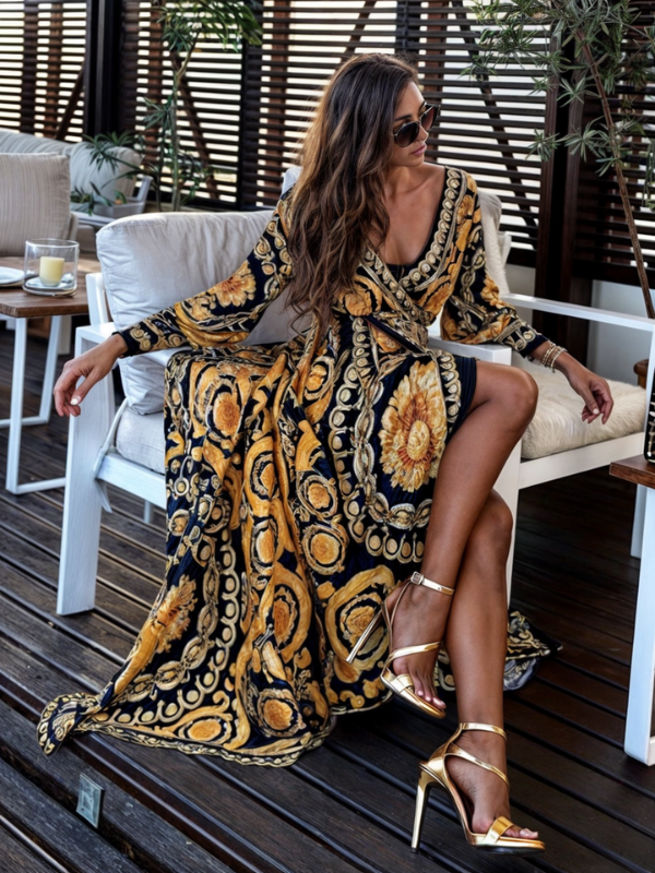 Damen Maxi Kleid Bohemian mit hohem Schlitz und goldenen Akzenten 2