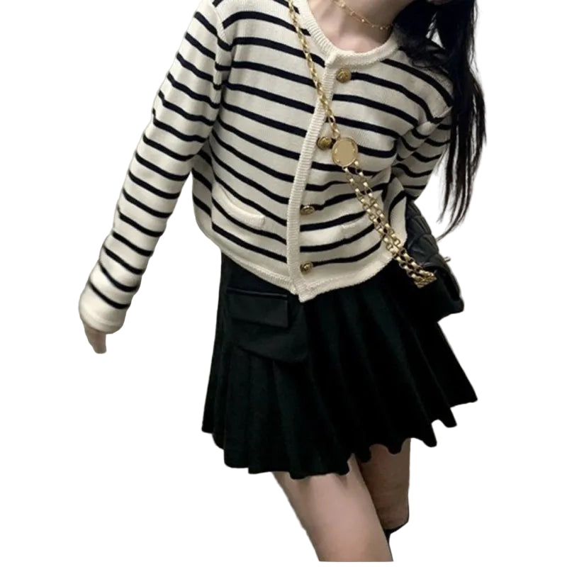 Damen Strickjacke mit Rundhalsausschnitt und langen Ärmeln 3