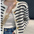 Damen Strickjacke mit Rundhalsausschnitt und langen Ärmeln 4