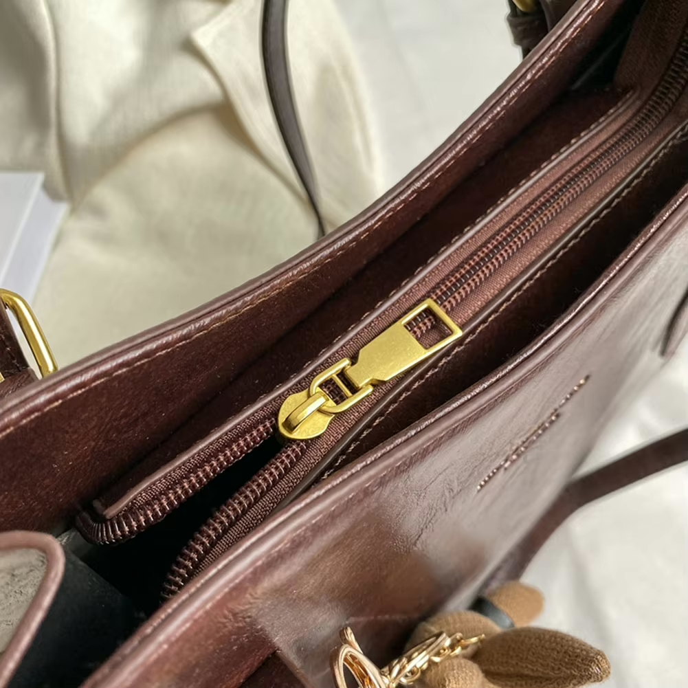 Damen Tote Tasche Charm mit abnehmbarem Anhänger 7