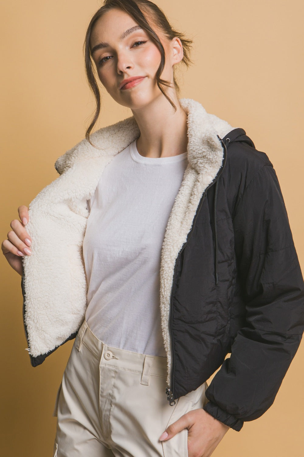 Damen Zip-Up Kapuzenjacke aus Sherpa mit Wende-Design 1