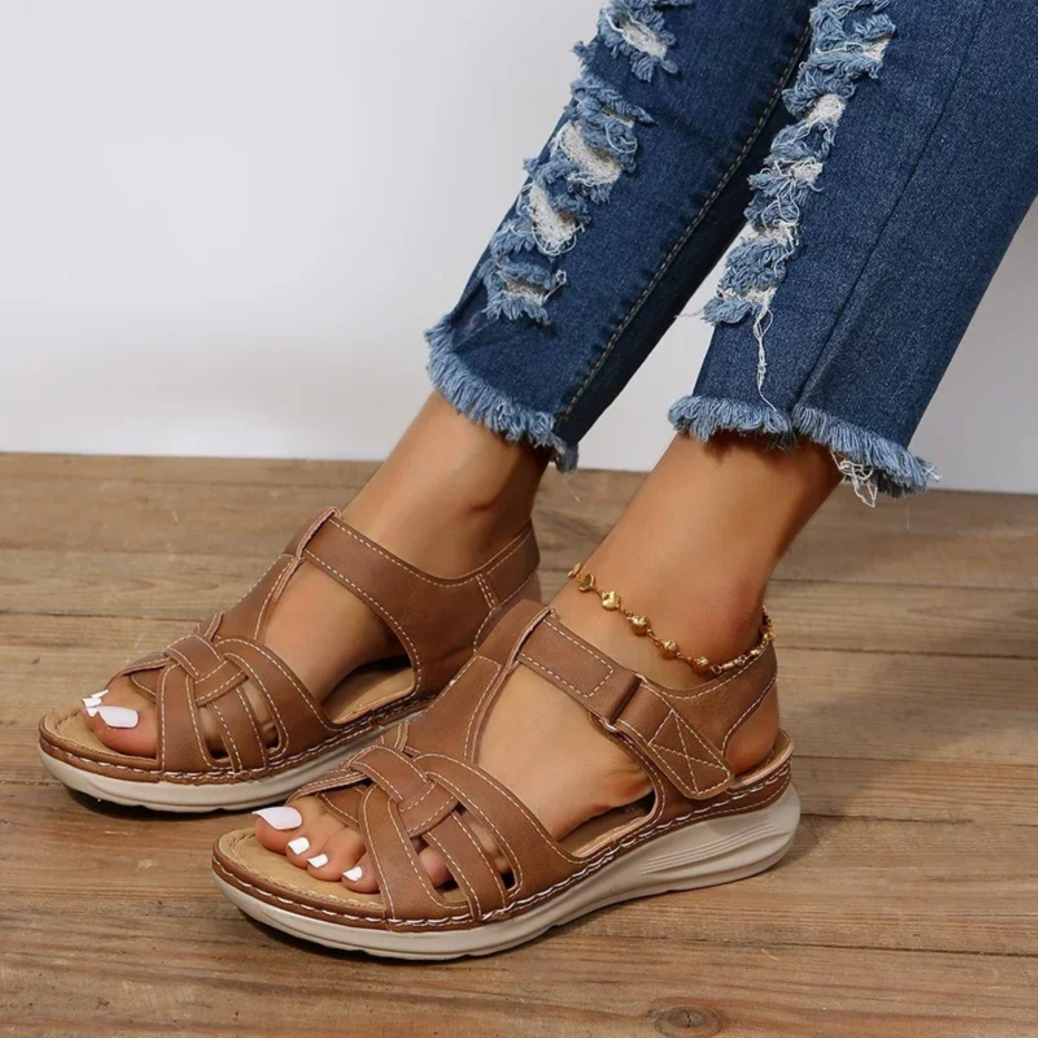 Damensandalen mit breiten Bändern und verstellbarer Passform 3