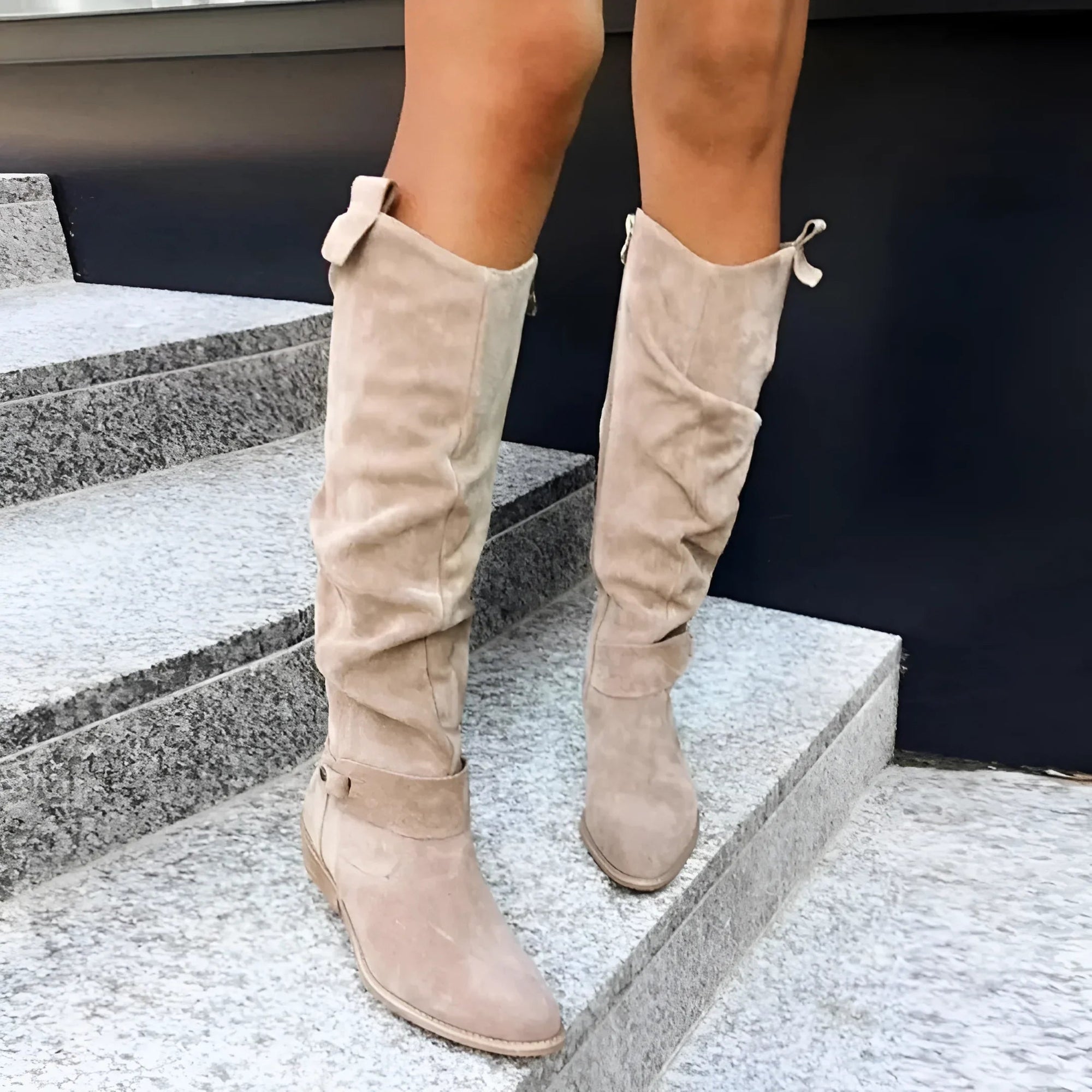 Damenstiefel aus robustem Material mit vielseitigem Design 1