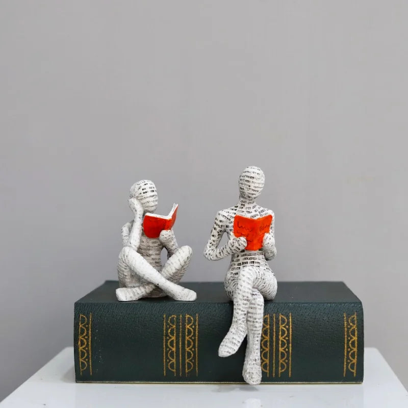 Denkende Statue für Frauen als kreative Dekoration 0