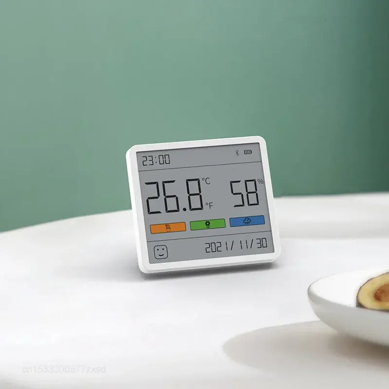 Digitales Hygrometer mit Uhr und Thermometer für Innenräume 2