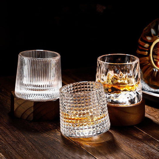 Drehbare Whiskygläser für stilvollen Genuss 5