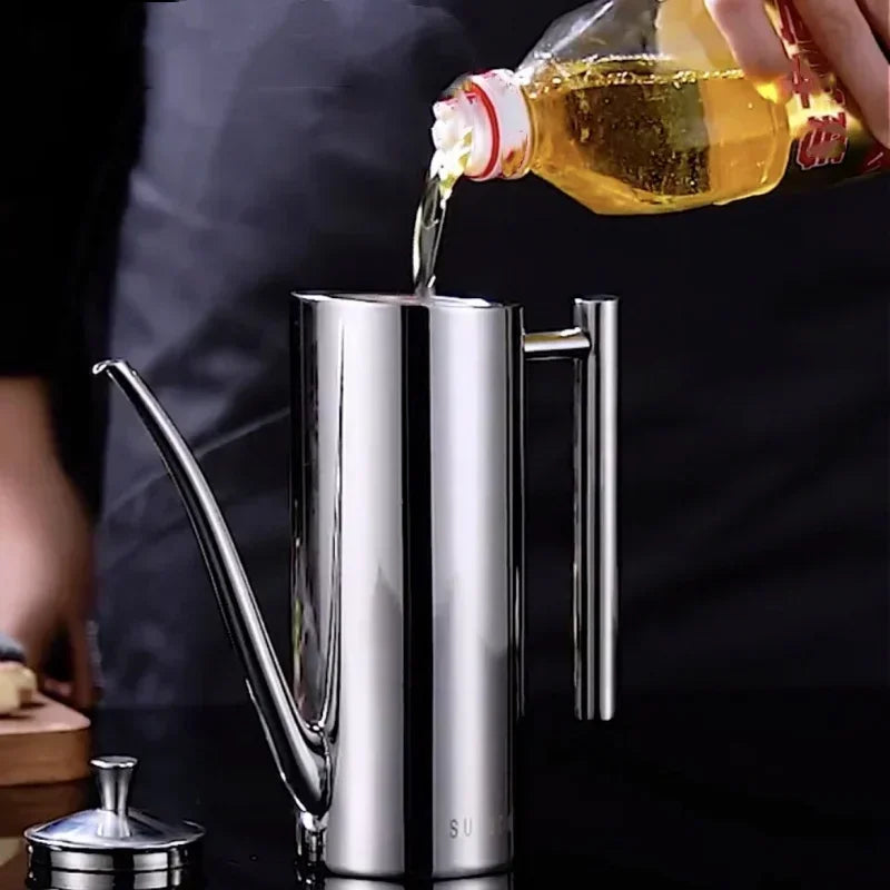 Edelstahl Ölkanne 500/700 ml mit Auslaufdesign 1