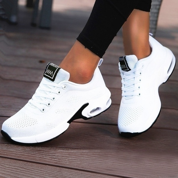 Ergonomische Sneaker aus leichtem Synthetikgewebe 4