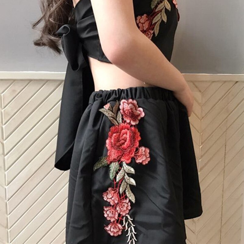 Floral Besticktes Crop Top Und Shorts Set
