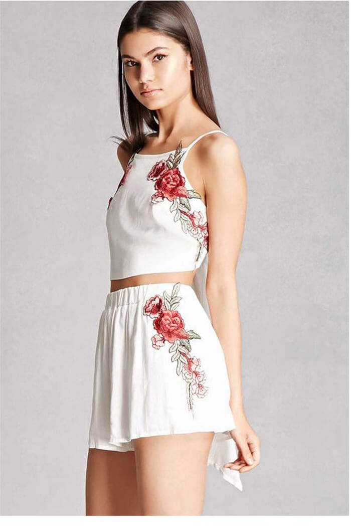 Floral Besticktes Crop Top Und Shorts Set