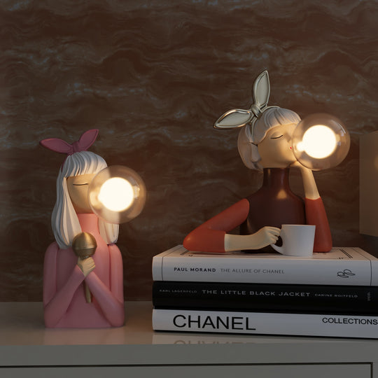 Handgefertigte Tischlampe Mit Kunstvollem Design Für Gemütliche Atmosphären 10