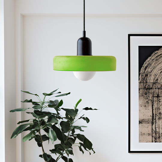 Hängelampe aus buntem Glas im modernen Design 28