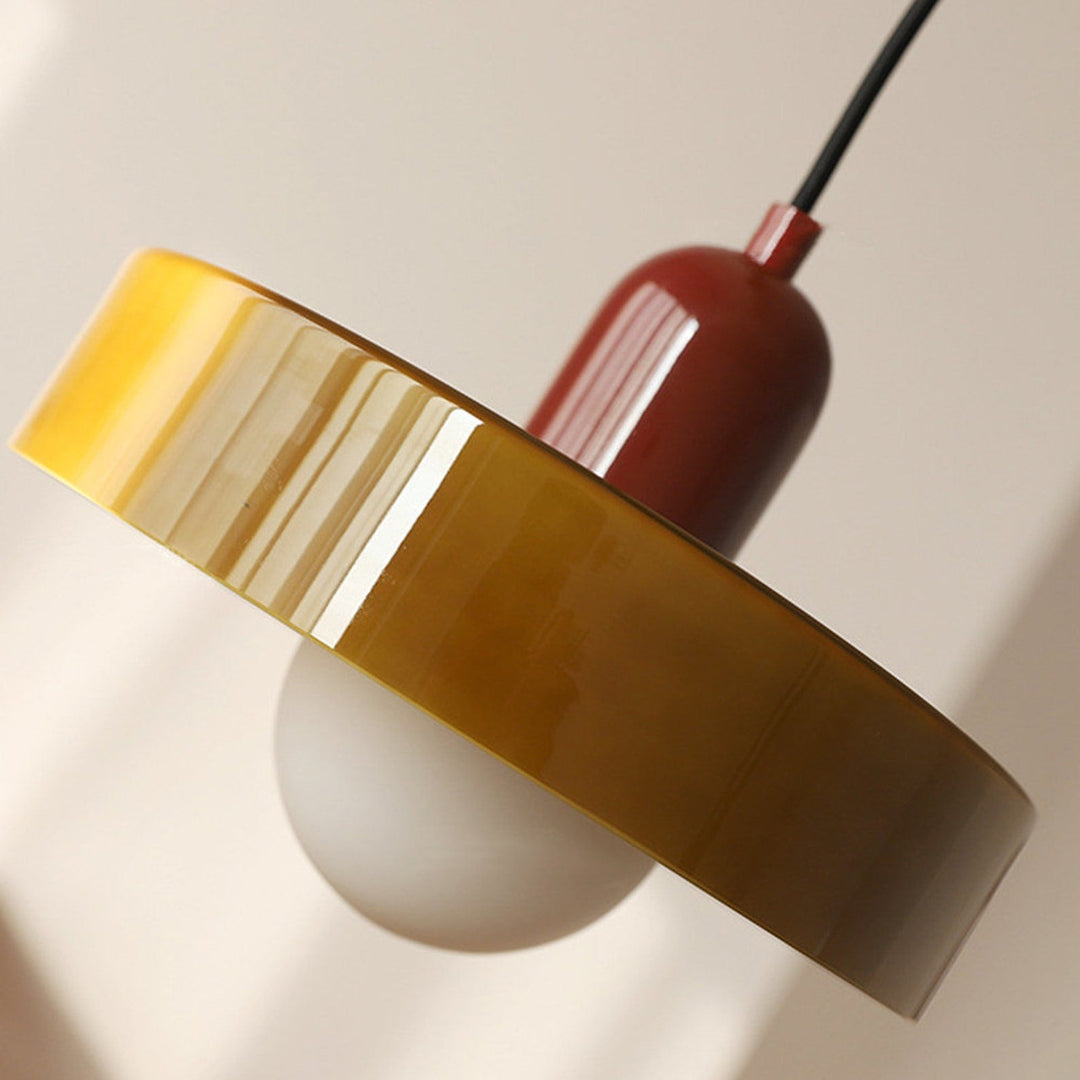 Hängelampe aus buntem Glas im modernen Design 3