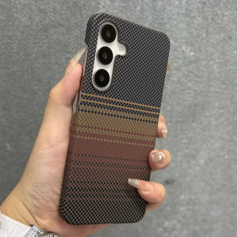 Harte Handyhülle für Samsung Galaxy S25 S24 Plus mit Modernem Karbonfaser-Muster 2