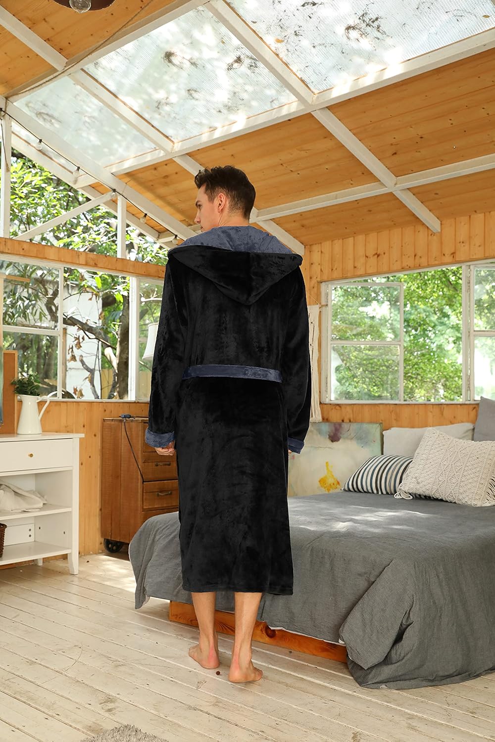 Herren Bademantel mit Kapuze und zweifarbigem Design 6