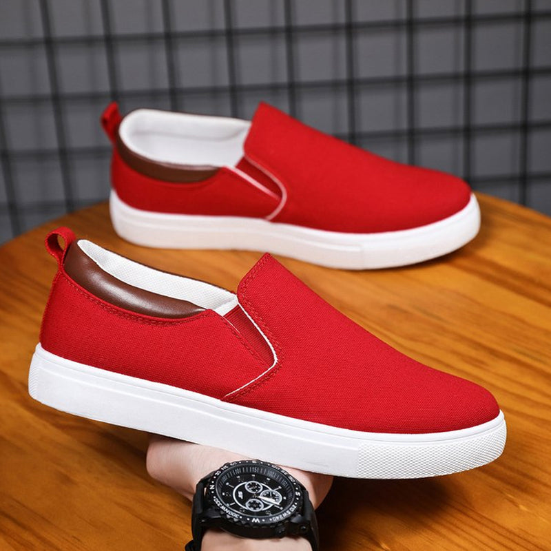 Herren Slip-On-Schuhe im modernen Design 12