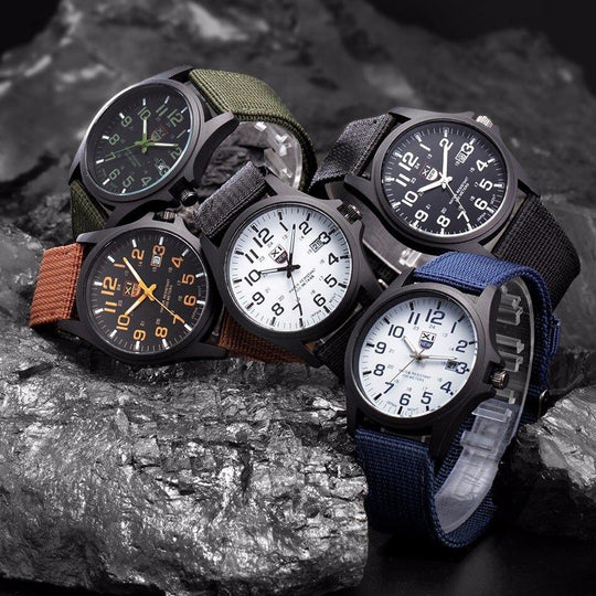 Herren Uhr Taktisch Mit LED-Funktionen Für Outdoor-Und Freizeitaktivitäten 1
