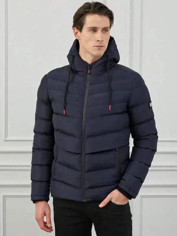 Herrenjacke Modern Fit Pufferjacke mit Kapuze für Winteraktivitäten 4
