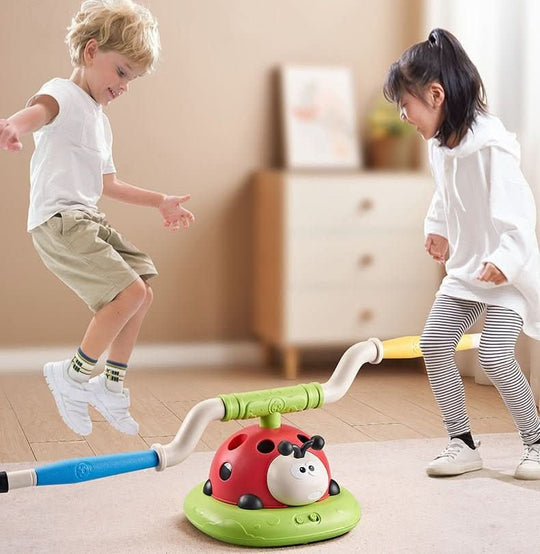 Kinder 3-in-1-Aktivitätsset mit Seilspringen, Ringwerfen und Tretrakete 0