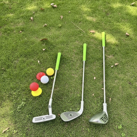 Kinder Golfset mit verstellbaren Schlägern und Zubehör 5