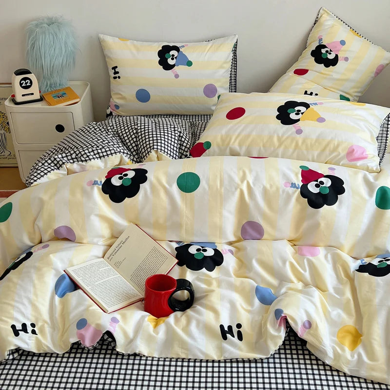 Kinderbettwäsche-Set mit Streifenmuster und Katzenmotiven 1