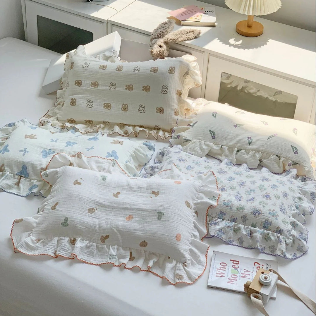 Kinderkissenbezug-Set Musselin mit Hasenmotiv und Rüschen 1