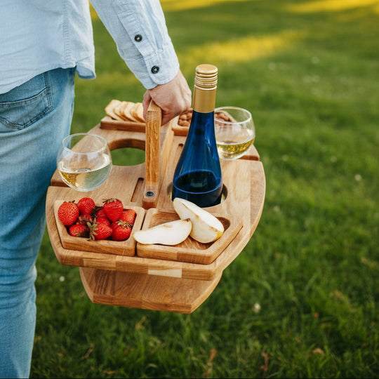 Klappbarer Picknicktisch Mit Unterteilten Fächern Für Snacks Und Getränke 3