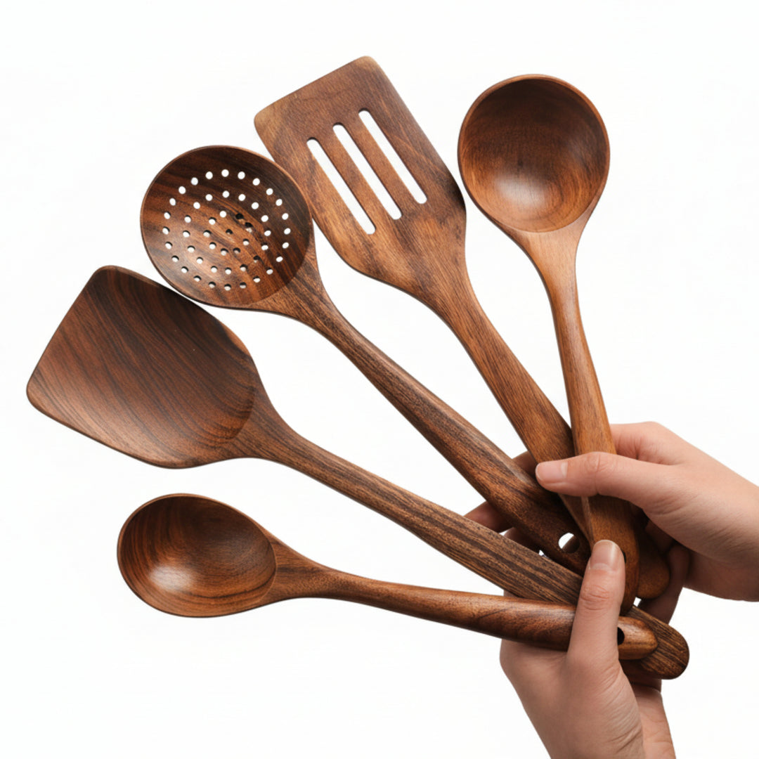 Küchenutensilien-Set aus Teakholz für die moderne Küche 0