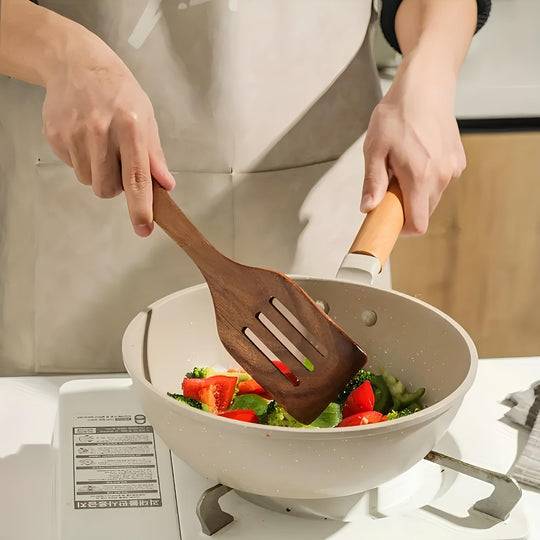 Küchenutensilien-Set aus Teakholz für die moderne Küche 5