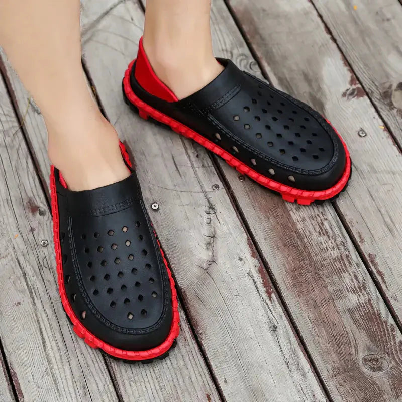 Leichte Hole Comfy Clogs