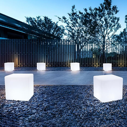 Moderne Gartenlampe Würfelform für stilvolle Beleuchtung 1