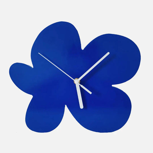 Moderne Geometrische Wanduhr mit Kobaltblauem Akzent für Minimalistische Räume 9