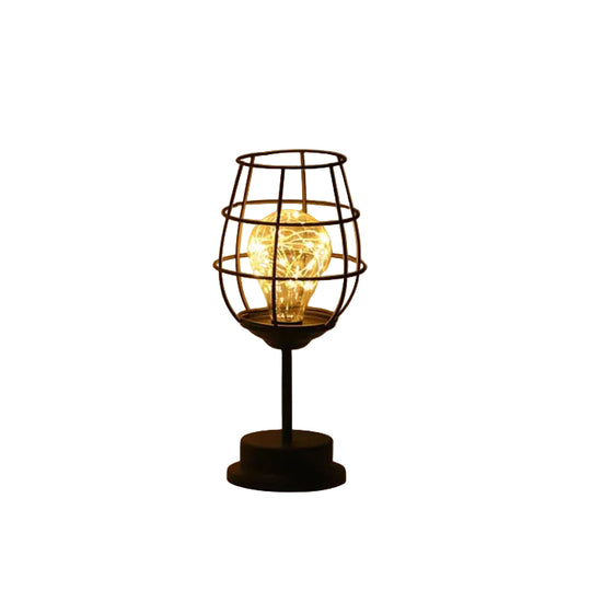 Moderne Tischlampe Ava für stilvolle Beleuchtung im Wohnzimmer und Büro 3