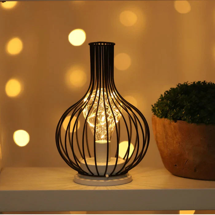 Moderne Tischlampe Ava für stilvolle Beleuchtung im Wohnzimmer und Büro 5