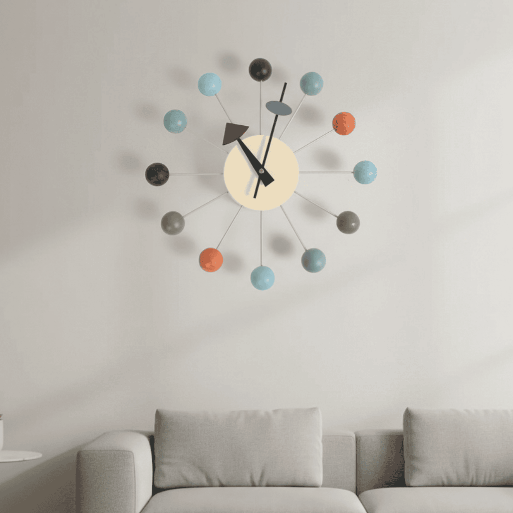 Moderne Wanduhr im Sonnenschliff-Design für stilvolle Akzente 0