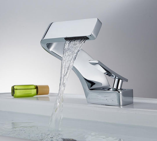Moderner Wasserhahn Küche Bad Mit Geschwungenem Design Küchenarmatur 0